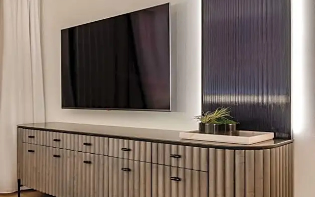 2 Bedrooms Suite with balcony