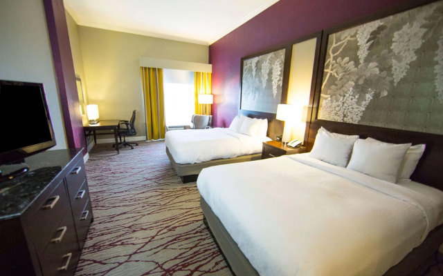 Whirlpool Quadruple Suite