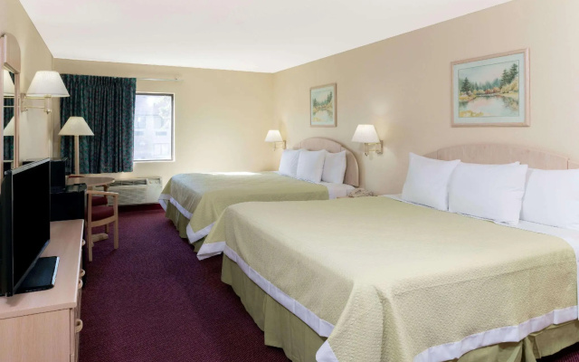 Quadruple Suite