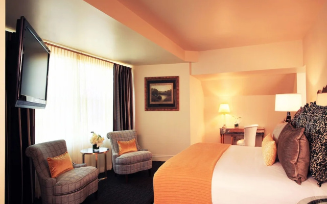2 Bedrooms Suite
