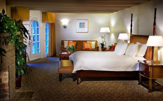 Premier room