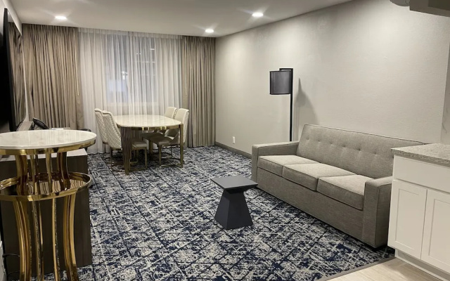 Presidential Double Suite