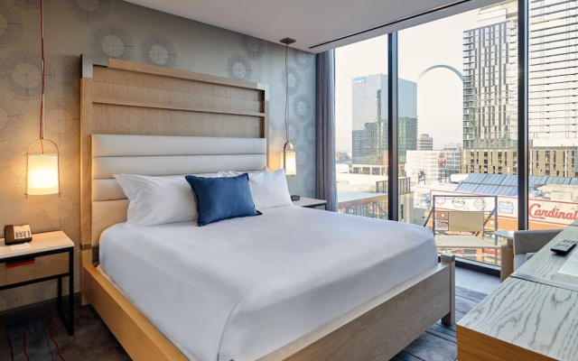 1 Bedroom Suite with balcony