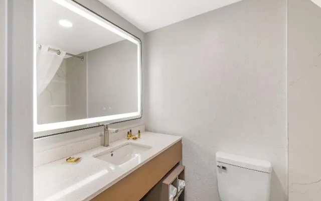 Quadruple Suite