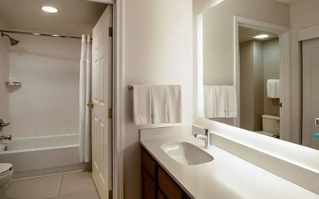 2 Bedrooms Quadruple Suite