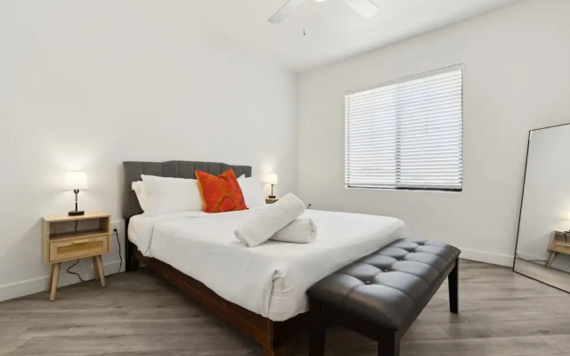 2 Bedrooms Deluxe Apartment