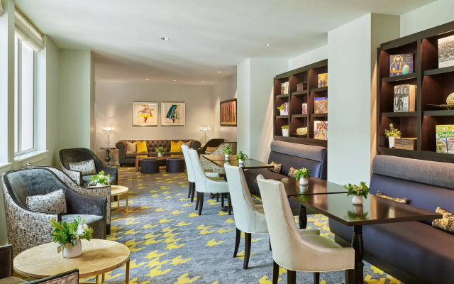 Double Club Suite with city view