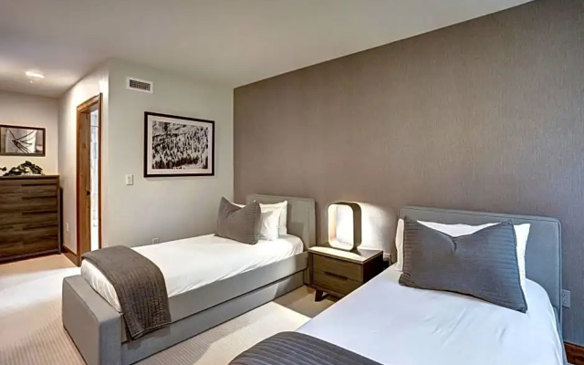 4 Bedrooms Cottage