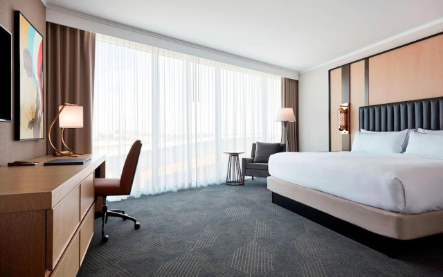 Mid Floor room