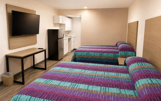 Economy Quadruple room