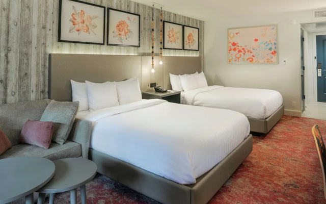 Quadruple room with river view