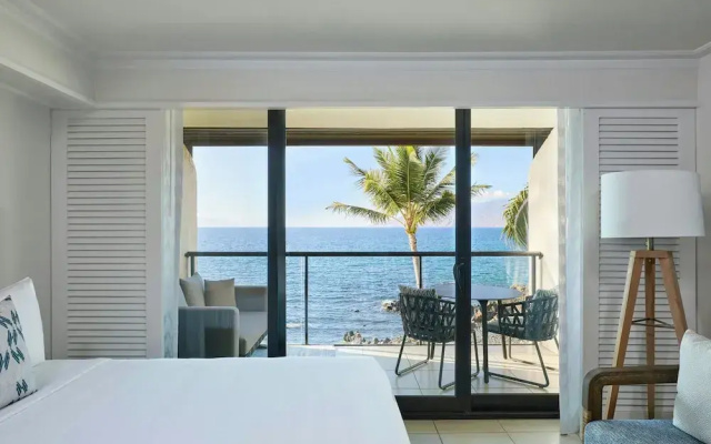 Quadruple room with balcony and oceanfront