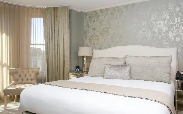 Premium room