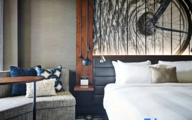 Standard room with river view
