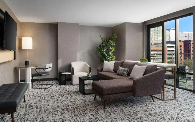 1 Bedroom Double Suite with balcony