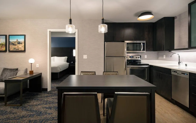 2 Bedrooms Suite