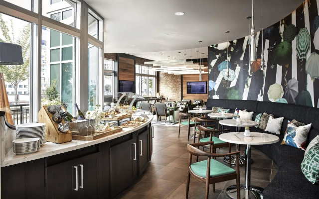 Standard Club room