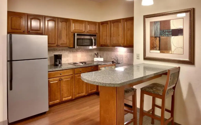 1 Bedroom Suite