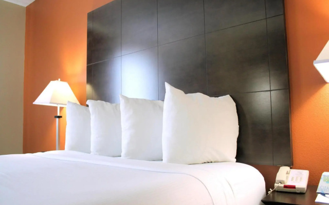 1 Bedroom Double Suite