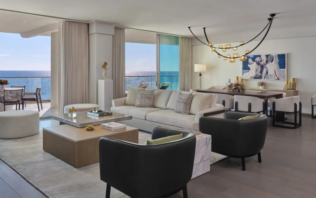 2 Bedrooms Suite oceanfront