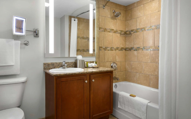 1 Bedroom Double Suite with ocean view