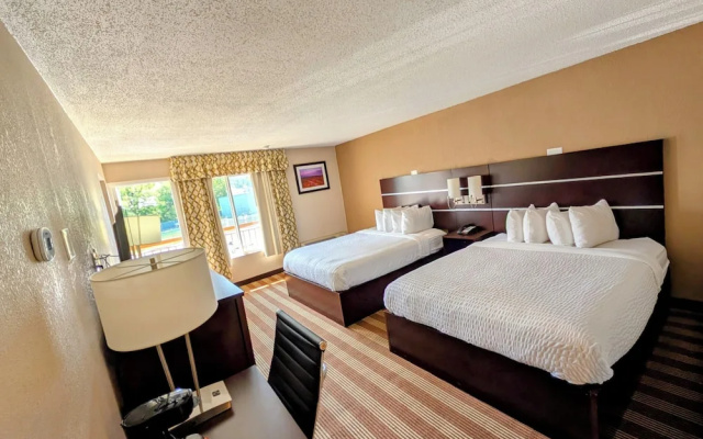 Deluxe Quadruple room with balcony and with mountain view