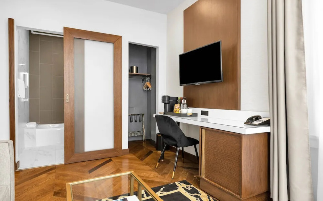 Double Suite