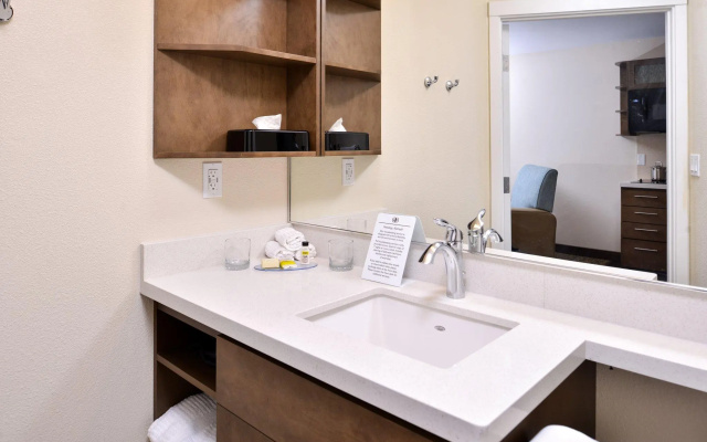 1 Bedroom Double Suite