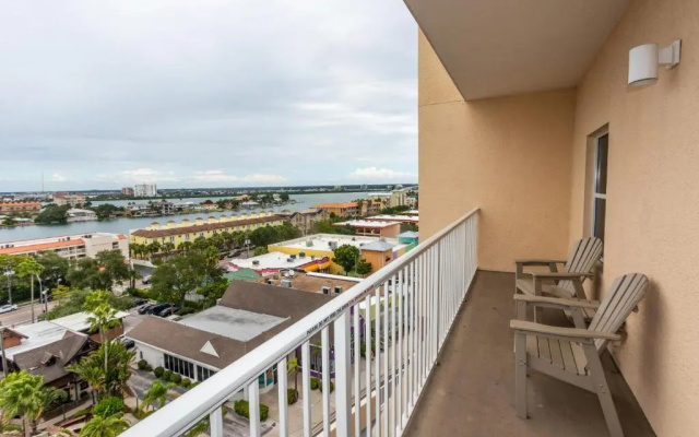 Suite with balcony