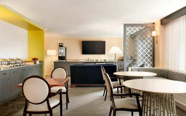 Double Club Suite