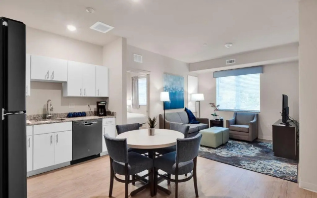 2 Bedrooms Double Suite