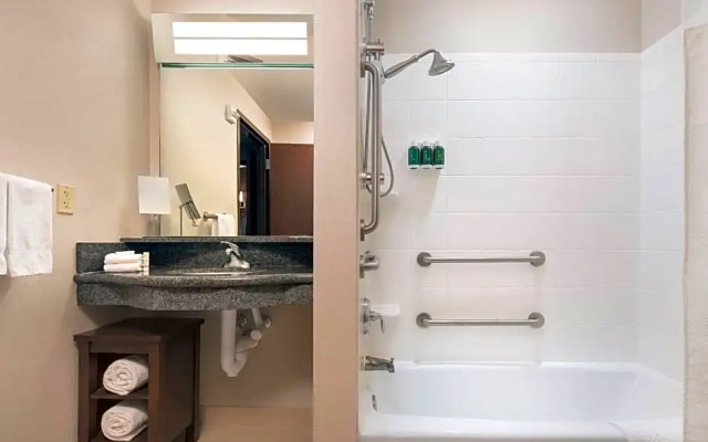 1 Bedroom Double Suite