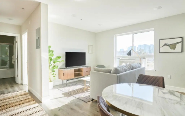 2 Bedrooms Apartment