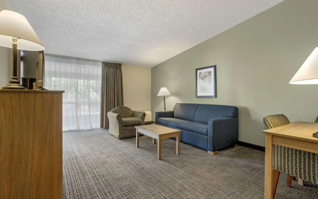 Double Suite