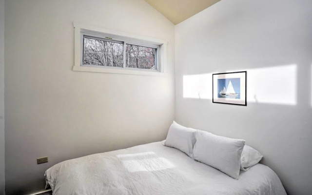 4 Bedrooms Cottage with balcony