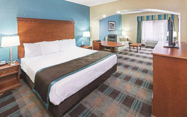 Deluxe Double Studio Suite