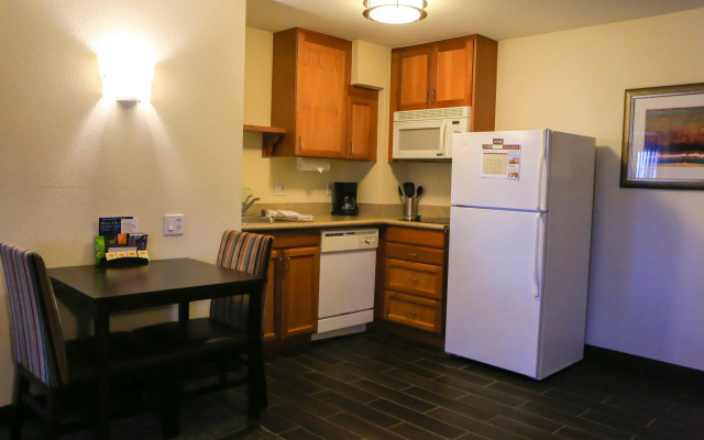 1 Bedroom Double Suite