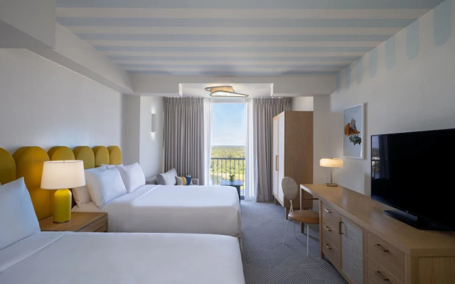 Room with city view