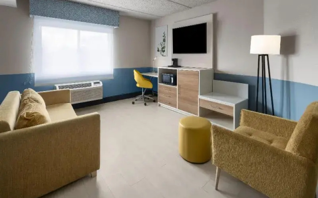 Deluxe Suite