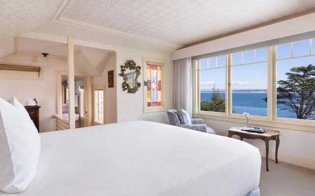 Luxury Double room with partial sea view
