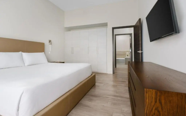 1 Bedroom Accessible Double Suite