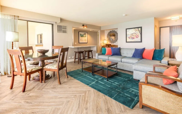 2 Bedrooms Suite with balcony and with partial ocean view