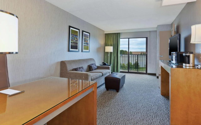 2 Bedrooms Deluxe Double Suite