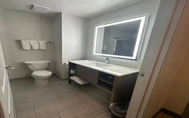 Standard Sextuple room