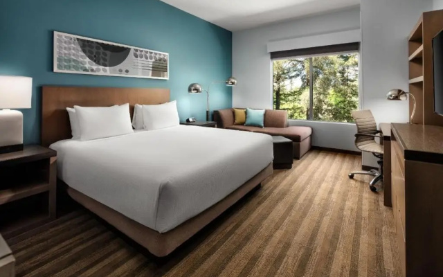Double Den Guestroom