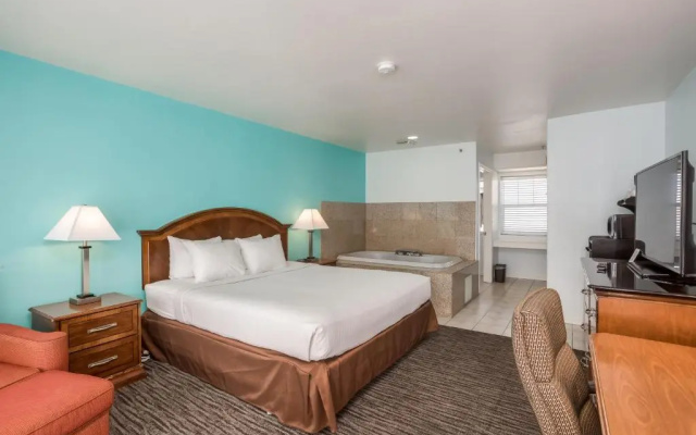 Standard room with partial view