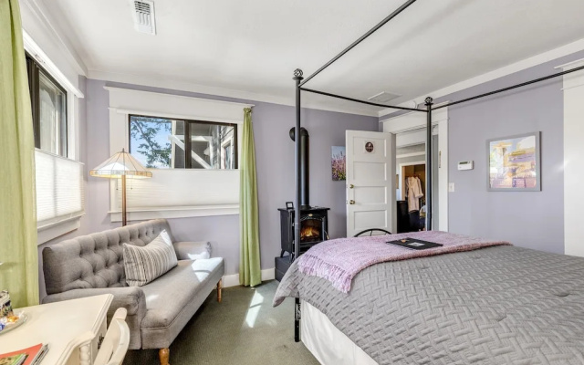 Deluxe room with mountain view