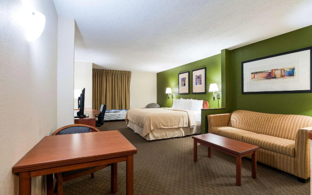 1 Bedroom Suite