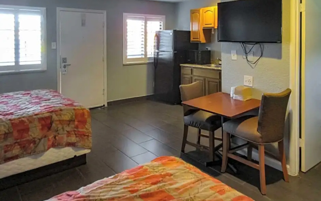 Standard Quadruple room