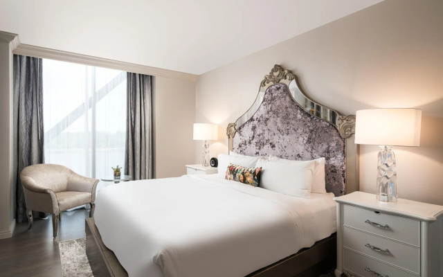 Standard Double room with river view